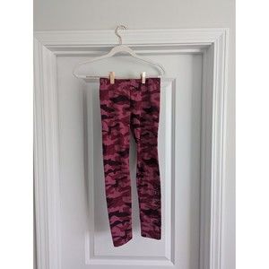 Calvin Klein RED PINK CAMO Designed Leggings Size Girl's M 8/10
